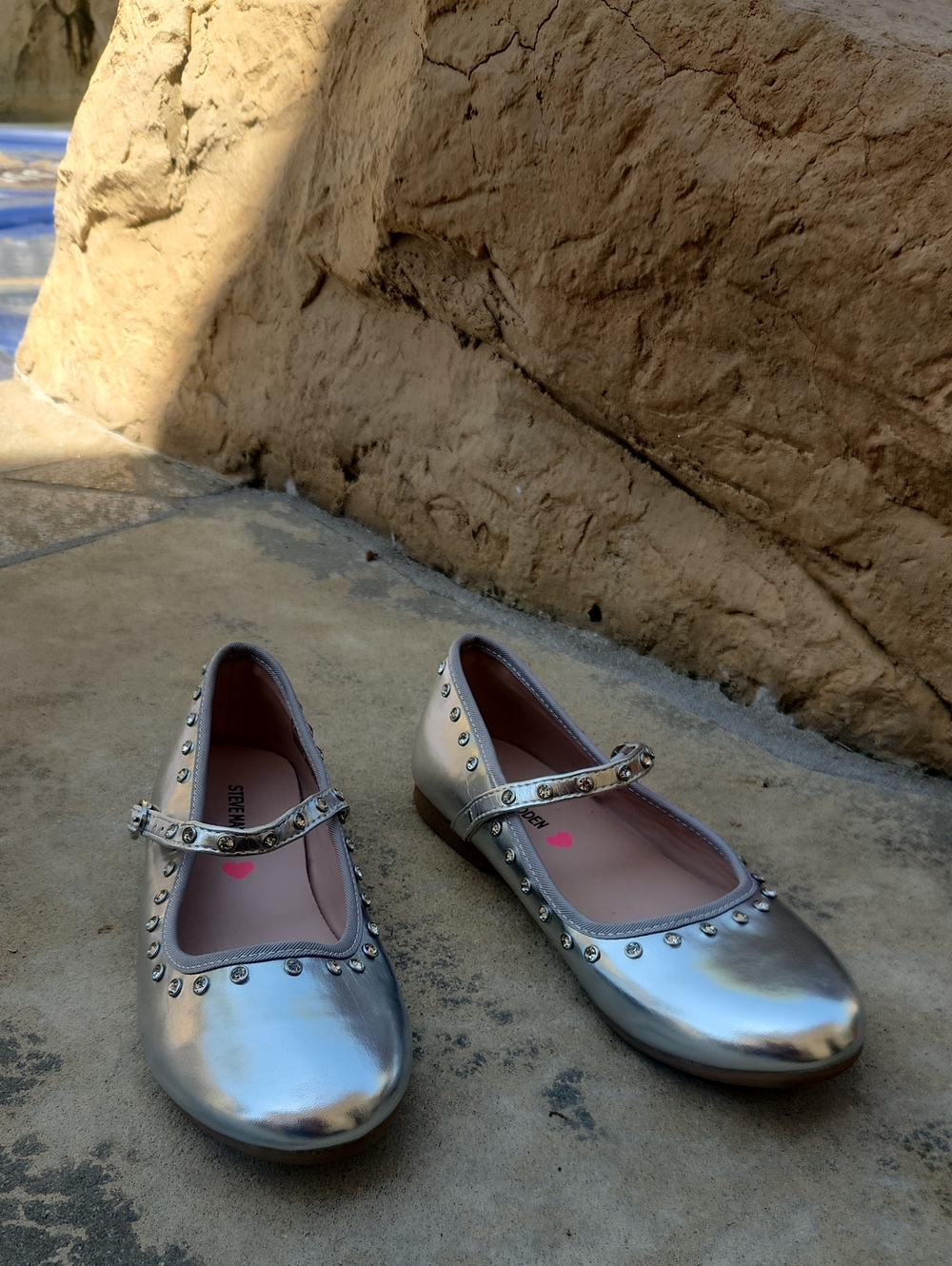 Steve Madden Silver Ballet Flats Size 4